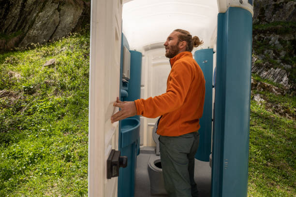 Porta potty delivery and setup in Kapaau, HI