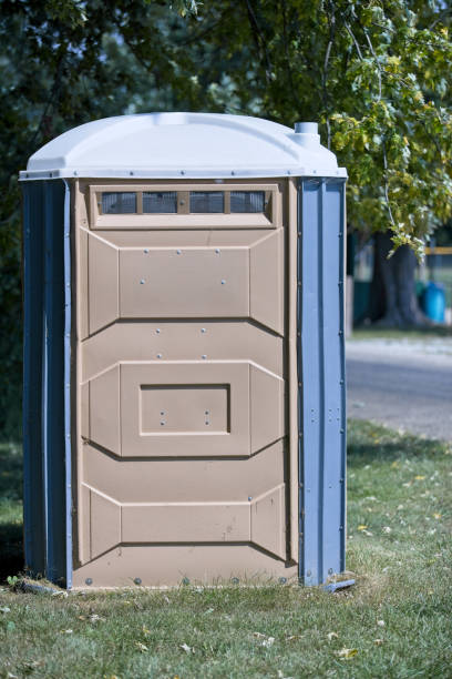Best Portable bathroom rental  in Kapaau, HI